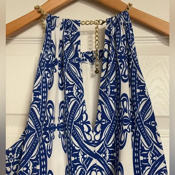 Bisou Bisou White Dress with Blue Accent and Gold Chain Neck - Picture 7 of 7